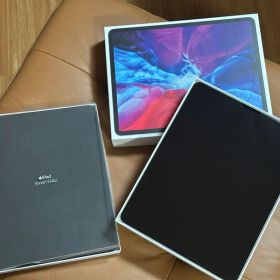 iPad Pro 12.9インチ＆Smart Folio（純正2点セット）