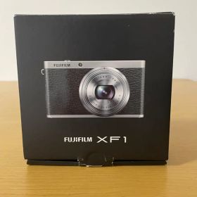 美品 FUJIFILM XF1 ブラック コンパクトデジタルカメラ