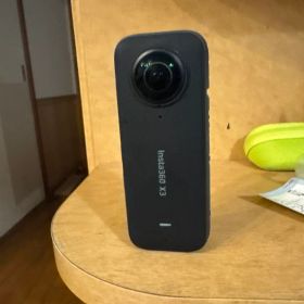 インスタ360 x3