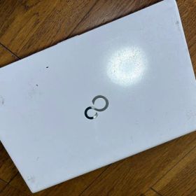 【出品６月末まで】Fujitsu Lifebook S936/W0G ホワイト