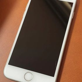 iPhone8 256GB シルバー 箱有 初期化済