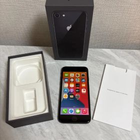 美品 Apple iPhone 8 スペースグレイ 64GB SIMロックあり