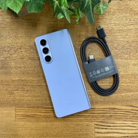 新品同様 Galaxy Z Fold5 256GB アイシーブルー 国内版SIMフリー送料無料