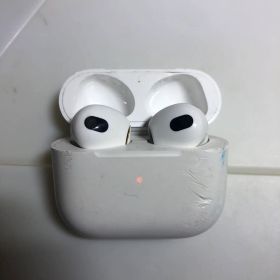 Apple AirPods 第3世代