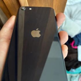 iPhone se 3 (第3世代)付属品有り 128GB ミッドナイト