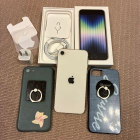 SIMフリー iPhone SE 第3世代 64GB スターライト
