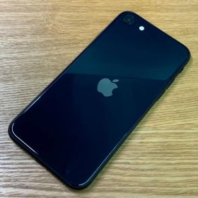 R7 超美品 SIMフリー iPhoneSE 第3世代 64GB