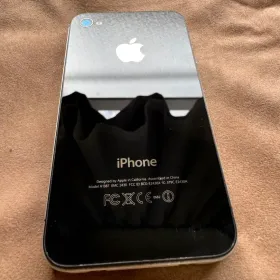 Apple iPhone 4 新品¥1,628 中古¥2,000 | 新品・中古のネット最安値