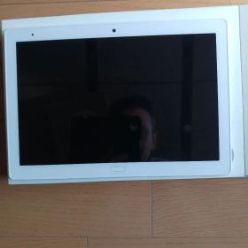 docomo dtab d-41A ホワイト 本体