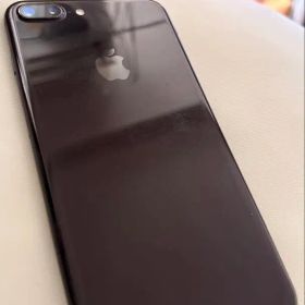 Apple iPhone 8Plus ブラック 本体