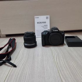 Canon EOS R50