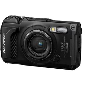 Olympus Tough TG-6 デジタルカメラ【ケース、ストラップ付き】
