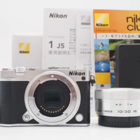 ニコン Nikon 1 J5 Mirrorless Camera Silver 10-30mm Lens 4792 Shots 元箱 [良品] #Z5982A
