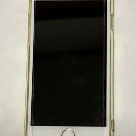 iPhone 7 ゴールド ケース付き ジャンク 電源入らない