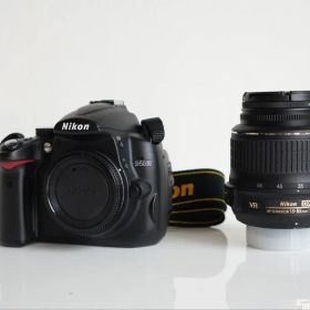 Nikon D5000 デジタル一眼レフカメラ 18-55 VR Kit