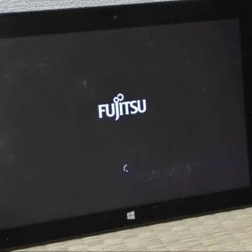 Fujitsu ARROWS Tab Q506/ME タブレットPC 本体