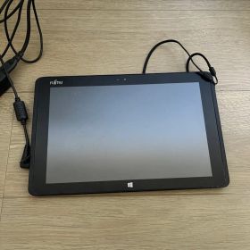 Fujitsu Arrows Tab Q506/ME Windowsタブレット