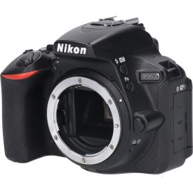 ＮＩＫＯＮ Ｄ５６００