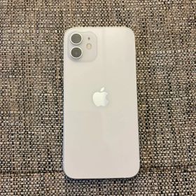 箱付き Apple iPhone 12 ホワイト 本体