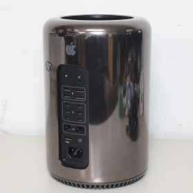 Mac Pro（Late 2013）3.7GHz Xeon E5〈ME253J/A〉メモリ64GBストレージ 1TB SSD
