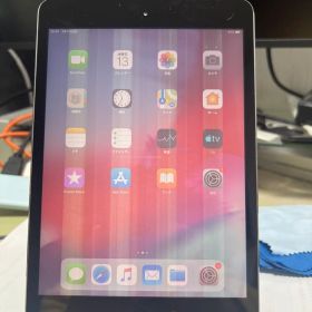 iPad mini2 A1489 ジャンク縦線あり動作品 部品取りキーボード付