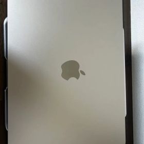 MacBook Air M2チップ 13インチ