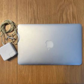 【最終値引き済み】MacBook Air 充電器付き