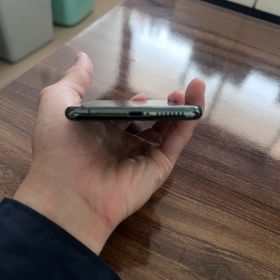 iPhone 11promax 64gbバッテリー81％ フリーSIM