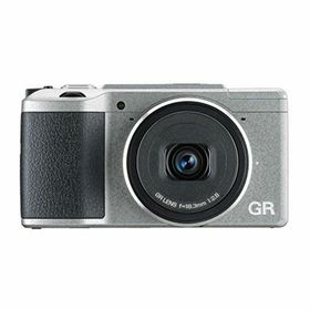 【中古】RICOH デジタルカメラ GRII Silver Edition APS-CサイズCMOSセンサー ローパスフィルタレス 175870(コンパクトデジタルカメラ)