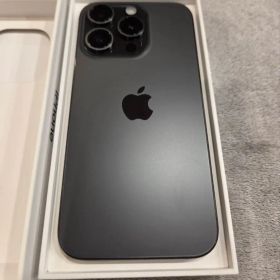 iPhone 15Pro 256GB ブラックチタニウム（バッテリー100%）