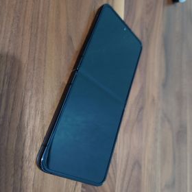 Galaxy Flip 4(スマートフォン本体)