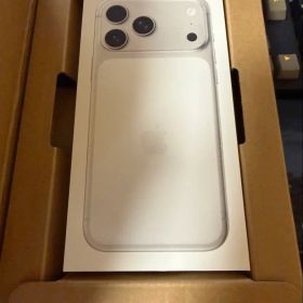 【新品未開封/即日発送】iPhone17ProMax256GB SIMフリー