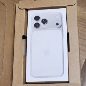 新品未開封 iphone17promax 256gb シルバー SIMフリー