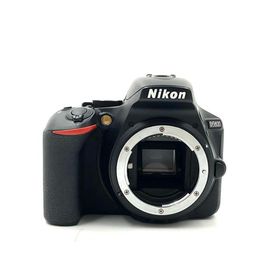 【全額返金保証】【最速発送】Nikon デジタル一眼 D5600 ボディ ブラック 美品 動作確認済