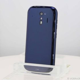 〔中古〕FUJITSU(富士通） らくらくスマートフォン 32GB ネイビー F-42A docomoロック解除SIMフリー〔368-ud〕