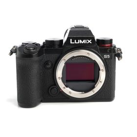 パナソニック(Panasonic)の【中古】(パナソニック) Panasonic DC-S5 ブラック(コンパクトデジタルカメラ)