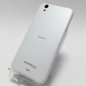 ＼6月限定エントリーでP10倍／【中古】 SHARP android One S3 ホワイト 32GB 本体のみ SIMロック解除済 シャープ アンドロイド ワン S3 S3-SH 防水 防塵 1,310万画素 2,700mAh IGZO 耐衝撃