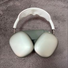 AirPods Max (Lightning) 新品 33,000円 中古 20,000円 | ネット最安値