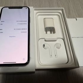 新品開封済み iPhone xs