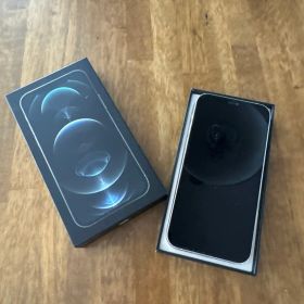 Apple iPhone 12 Pro 本体 126GB シルバー A2406