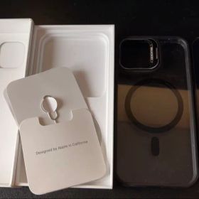 【期間限定値引き】iPhone12 本体MagSafe対応ケース付き