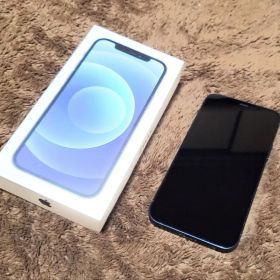 【美品】Apple iPhone 12 64GB ブラック【SIMフリー】