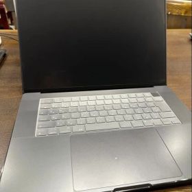 MacBook Pro 16 M3Pro スペースブラック 箱付き