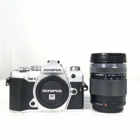 【中古品】 オリンパス / OLYMPUS OM-D E-M5 Mark III ミラーレスレンズキット デジタルカメラ本体 2019年 2037万画素 ブラック BJ8A31795 30020000 30020000 2019年 2037万画素 ED 14-150mm f4-5.6 II ブラック 414g マイクロフォーサーズマウント BJ8A31795