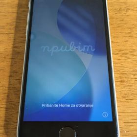 iphone SE3 64GB