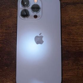 Apple iPhone 13 Pro 本体