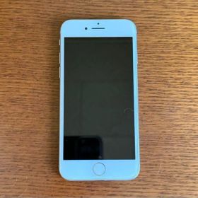 Apple iPhone 8 128GB 本体