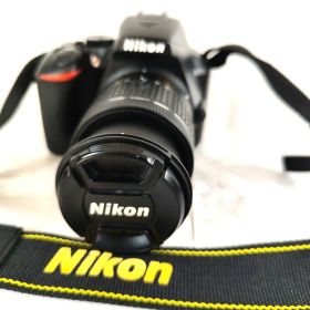 Nikon D3500 デジタル一眼レフ 18〜55ミリズームレンズ 充電器一式