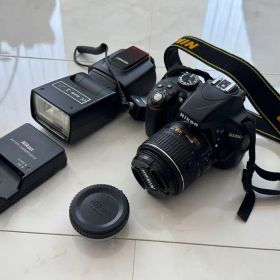 Nikon ニコン 一眼レフ D3300 ストロボ付き