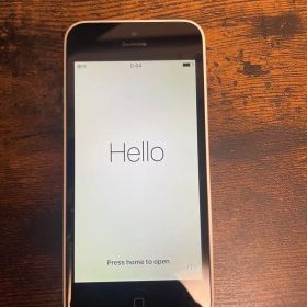 Apple iPhone 5c ホワイト 本体